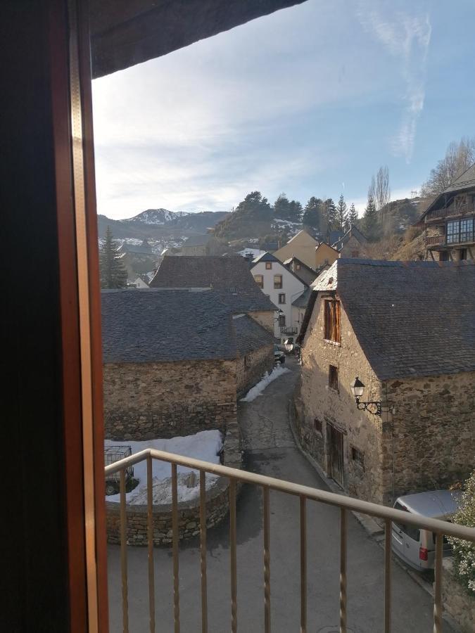Apartamento Con Encanto En サジェント・デ・ガジェゴ エクステリア 写真